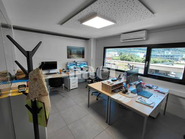 Bureau & Commerce 1 pièces à louer à Sion - image 1/10