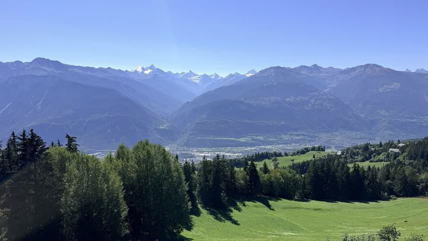 1.5 rooms Apartment to buy in Crans-Montana - image 1/13
