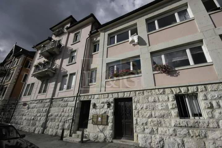 5 Zimmer Wohnung zu vermieten in Le Locle - Bild 1/13