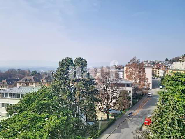 2.5 rooms Apartment for rent in Lausanne - image 1/12