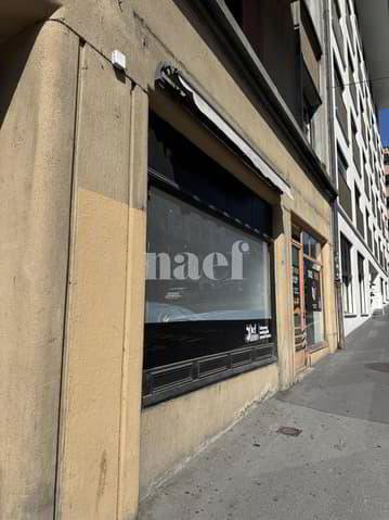 Arcade commerciale de 19 m² à louer Rue de la Borde - Ansicht 4
