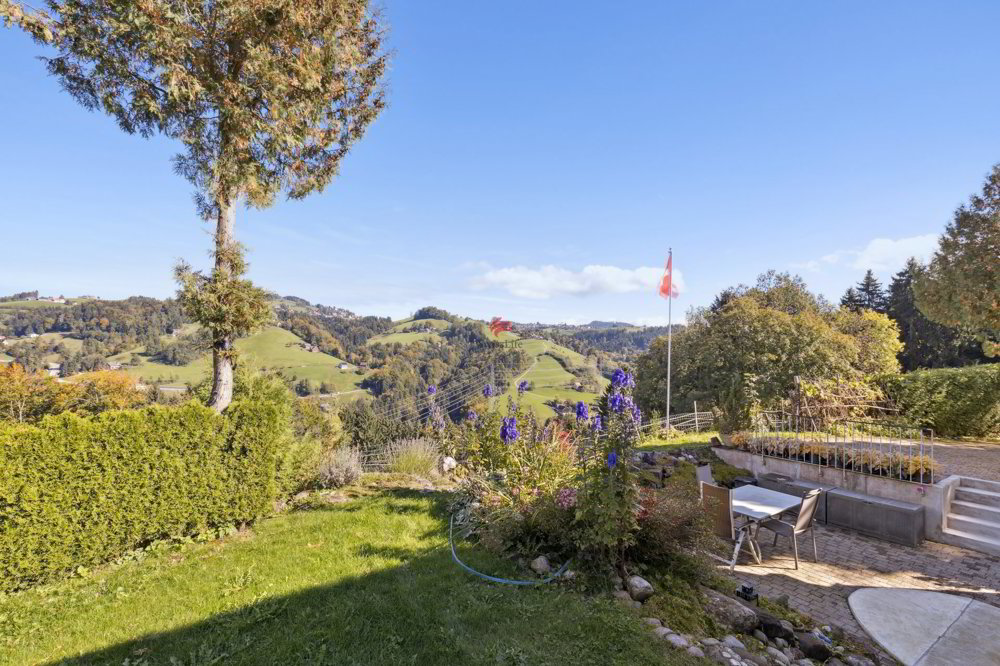 Casa di 6 locali in vendita a Speicher - immagine 1/13