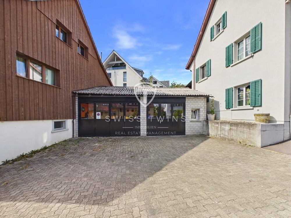 Wohn- & Gewerbehaus mit 4.5 Zimmern in Volketswil - Ansicht 2