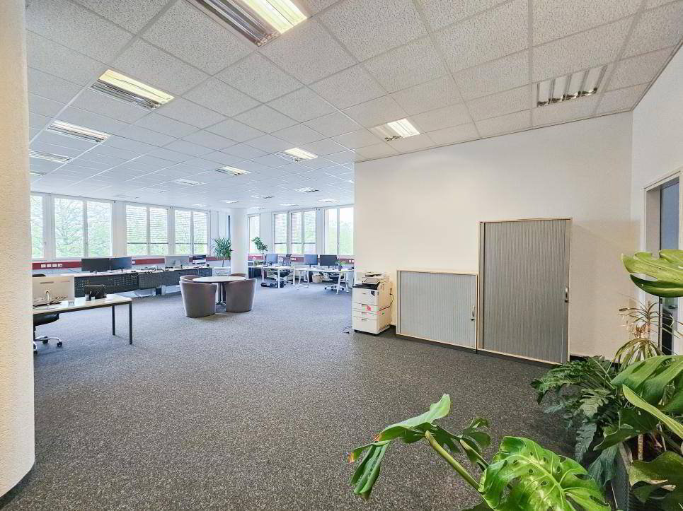 null rooms Office & Commercial to buy in Renens VD - image 1/6