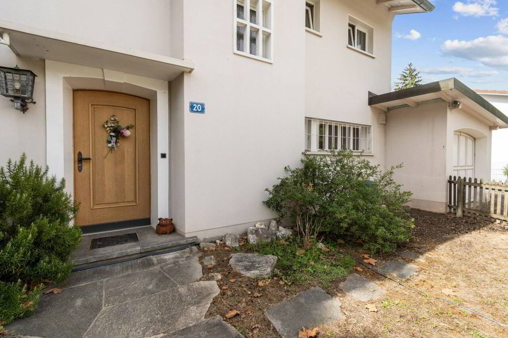 6 rooms House to buy in Riehen - image 1/11