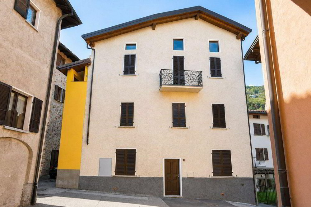 6.5 rooms House to buy in Cassina d'Agno - image 1/22