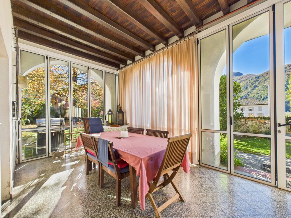 5.5 rooms House to buy in Melano - image 1/15