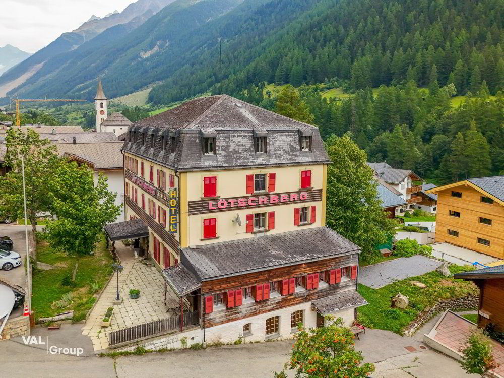 Ehemaliges Hotel mit aussergewöhnlichem Potenzial an traumhafter Aussichtslage im Lötschental