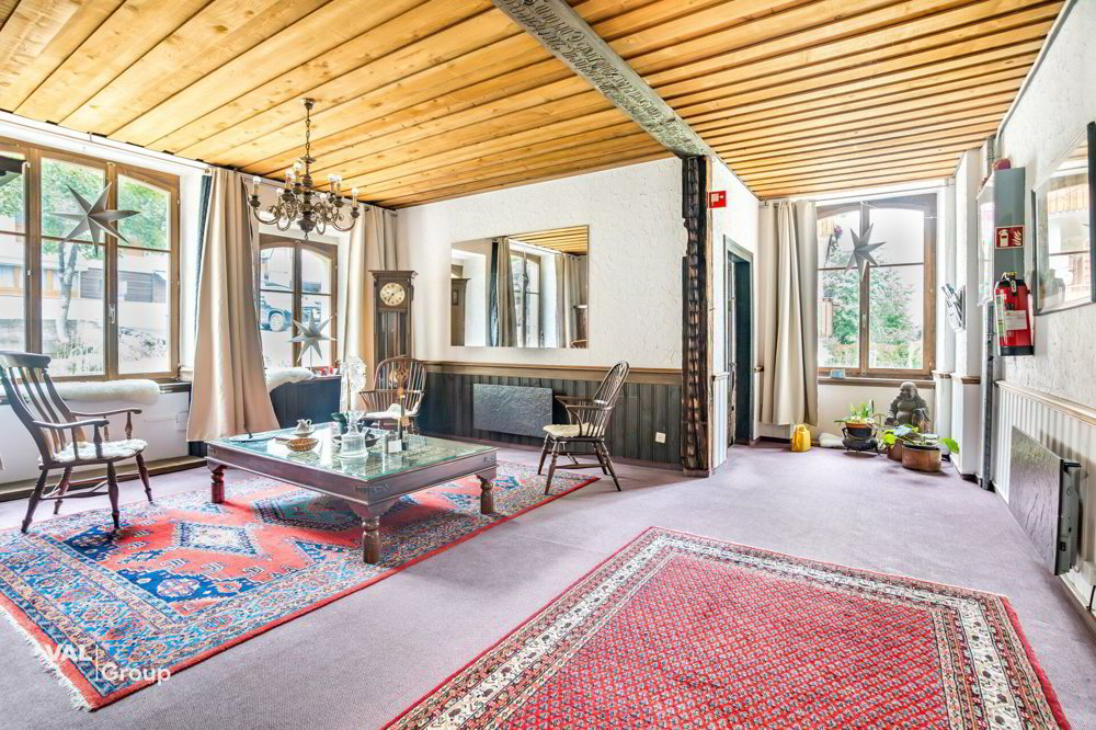 Ehemaliges Hotel mit aussergewöhnlichem Potenzial an traumhafter Aussichtslage im Lötschental - Ansicht 2