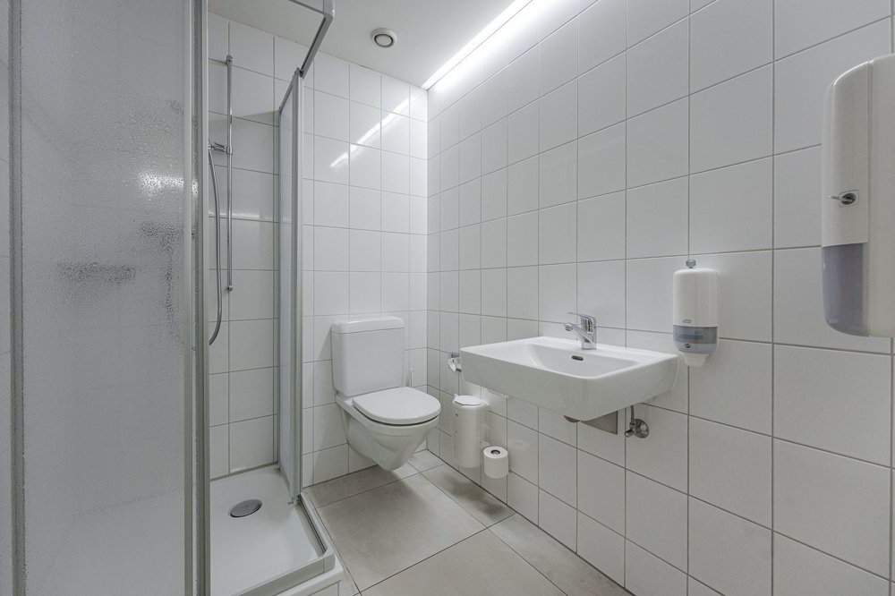 null rooms Office & Commercial for rent in Bern - image 1/7