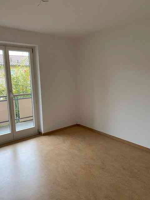 3 rooms Apartment for rent in Arlesheim - image 1/2