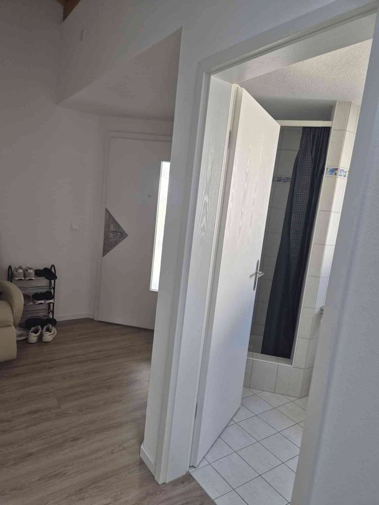 Wohnung – Uznach, Uznaberg - Mehr