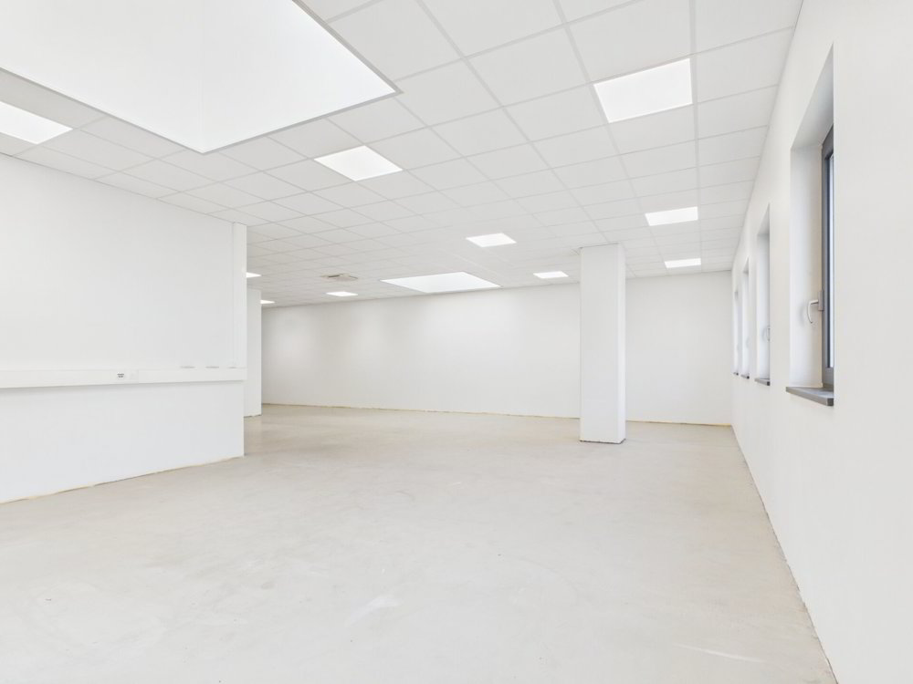 Luminoso ufficio al primo piano di 144 m² con servizi privati - Ansicht 4
