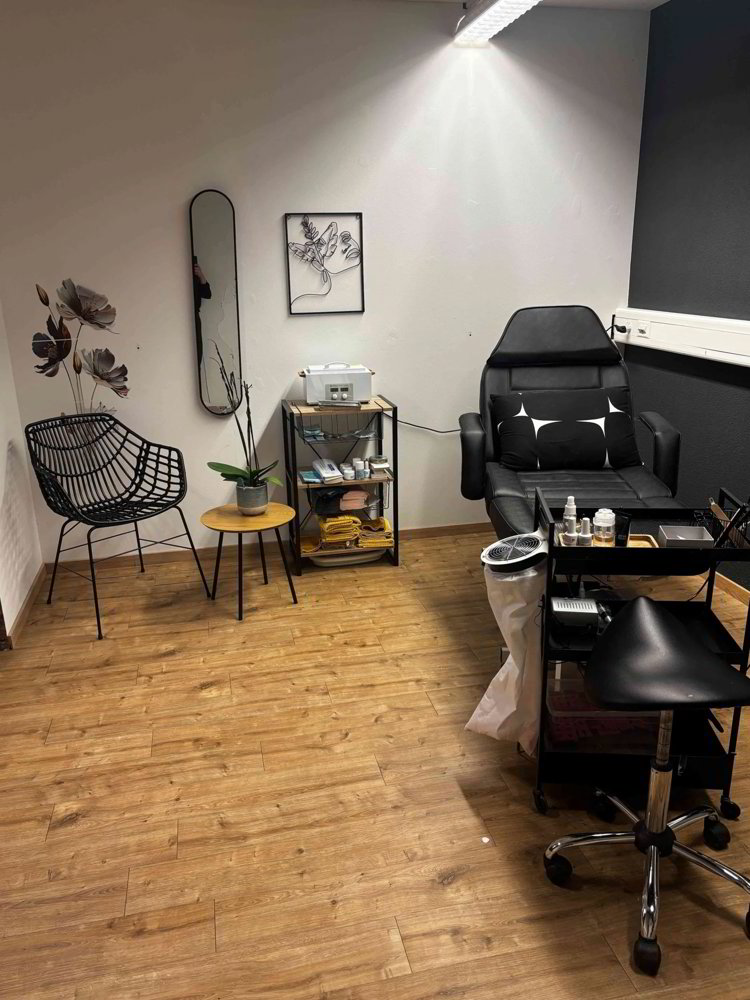 Ufficio & Commercio di 1.5 locali in affitto a Dagmersellen - immagine 1/6