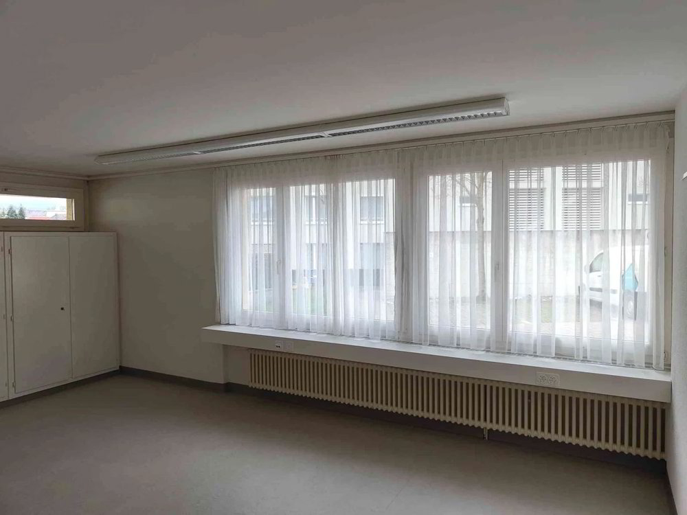 Bürofläche mit grossem Tresorraum & Panzertür – maximale Sicherheit - Ansicht 3