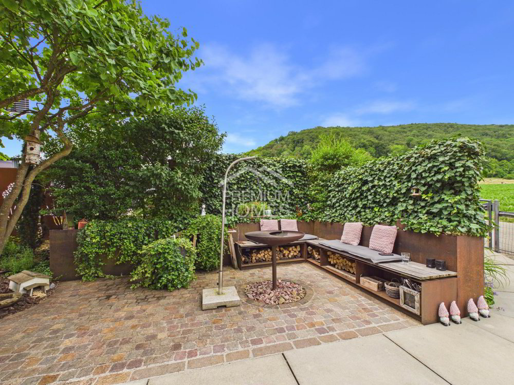 6 rooms House to buy in Sciaffusa - image 1/11