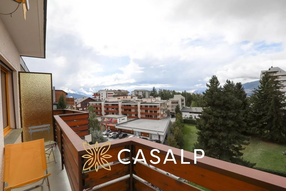 2 rooms Apartment to buy in Crans-Montana - image 1/13