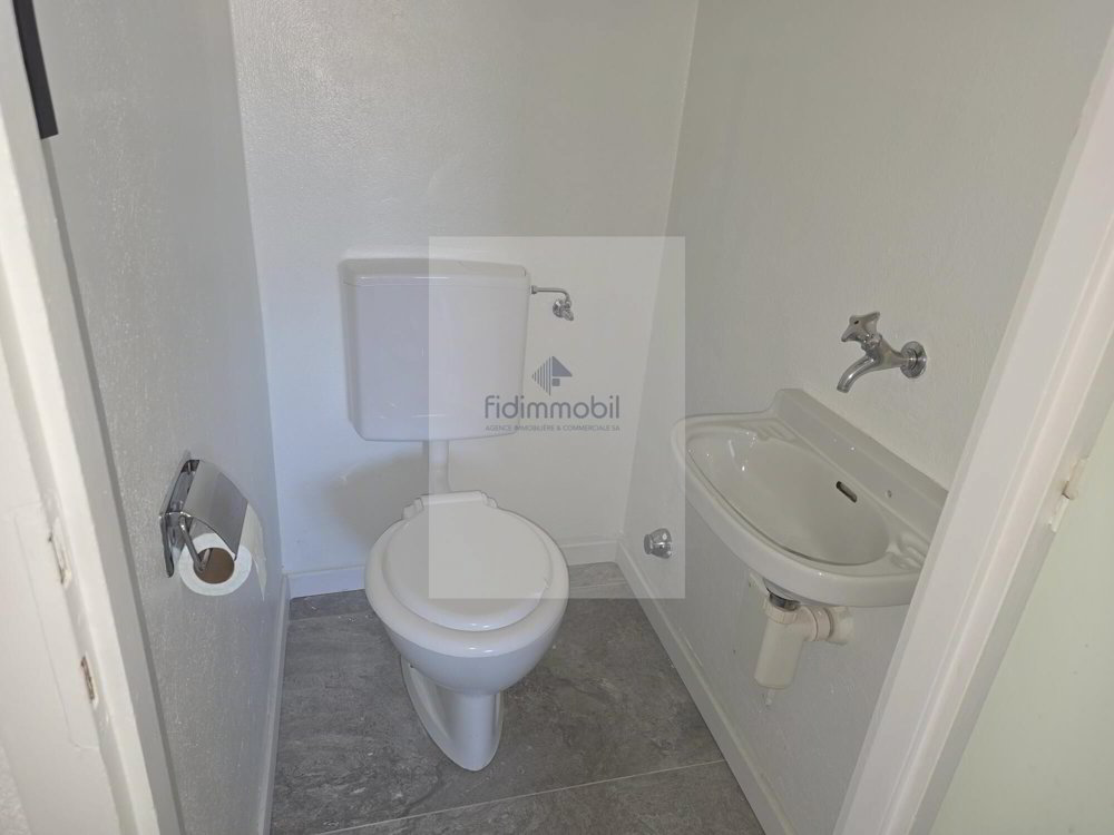 4 Zimmer Wohnung zu vermieten in La Chaux-de-Fonds - Bild 1/8