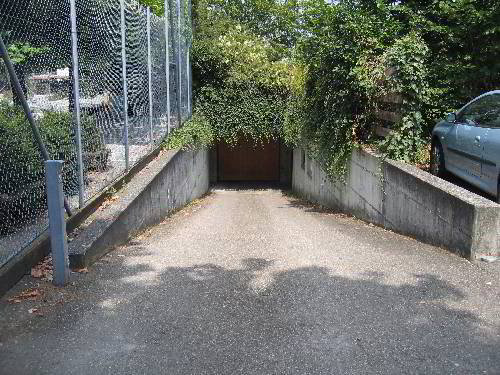 Parcheggio, garage di null locali in affitto a Kloten - immagine 1/2