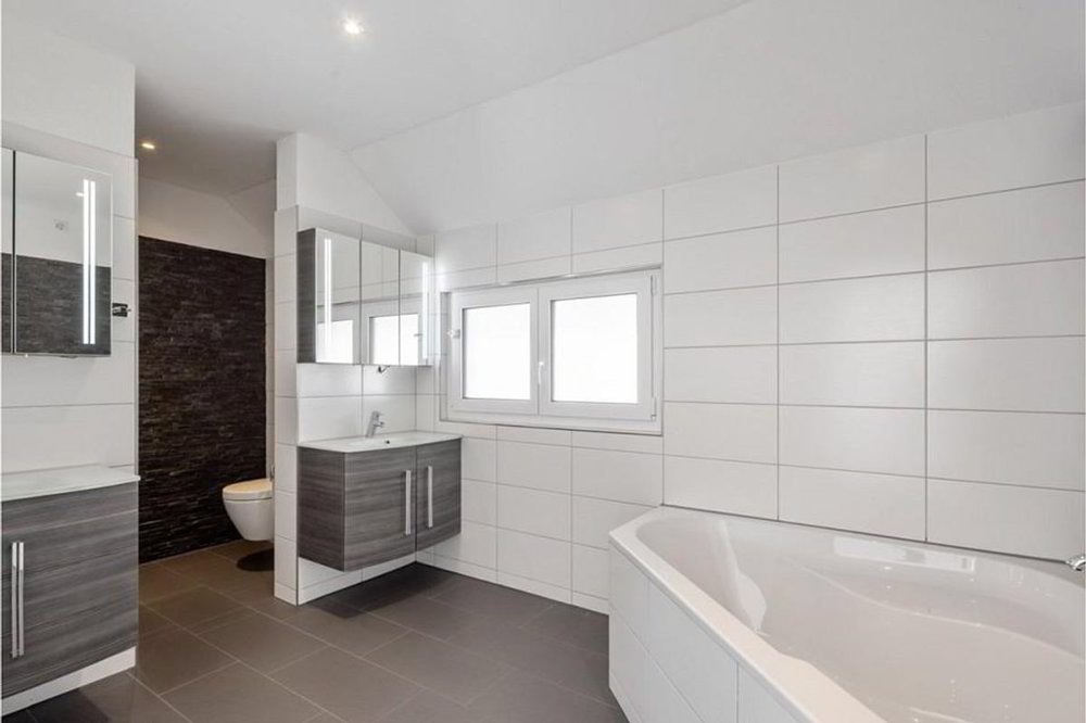 5.5 Zimmer Haus zum verkaufen in Elfingen - Bild 1/6