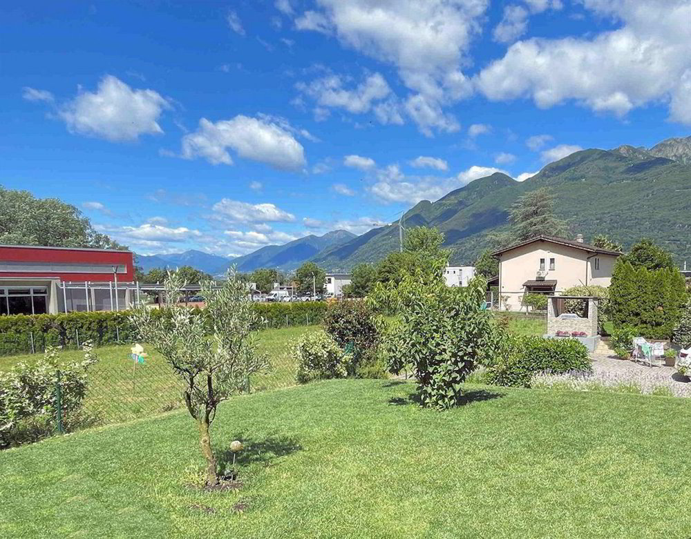 5.5 rooms House to buy in Camorino - image 1/24