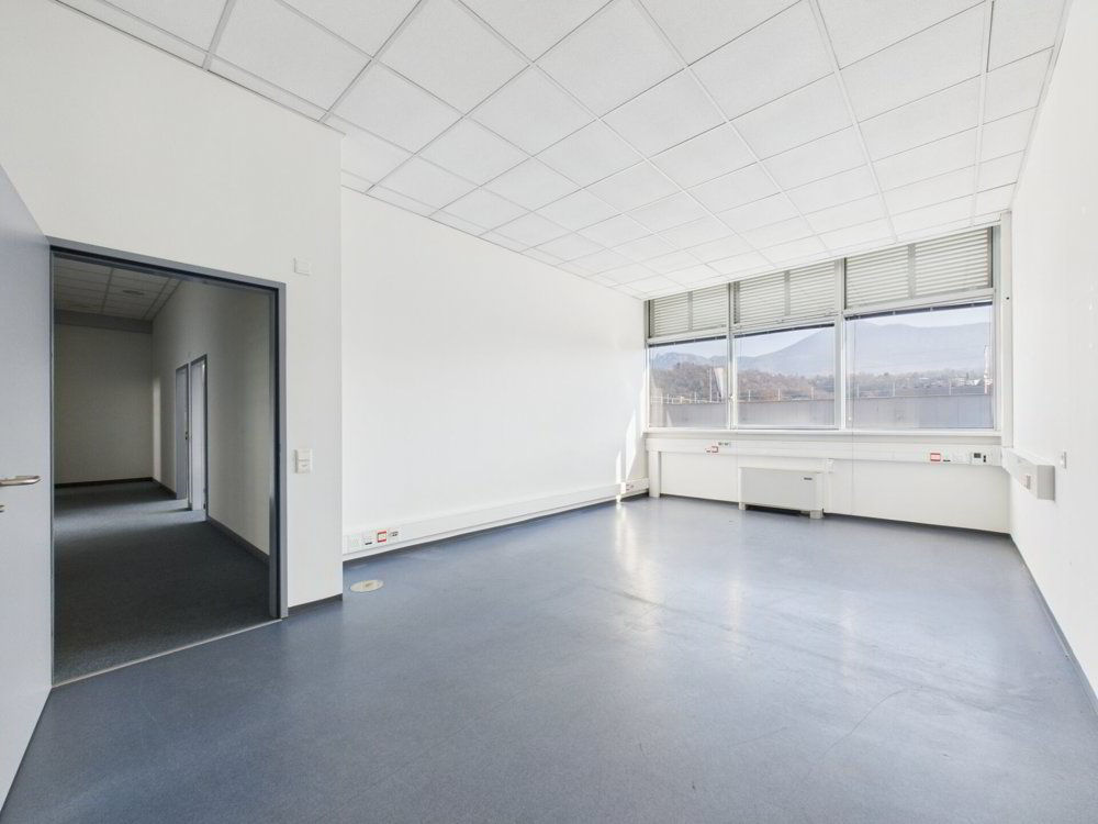 Nuova imperdibile offerta! Ufficio al primo piano di 205 m² con servizi privati - Ansicht 5