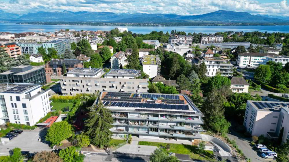 3 rooms Apartment to buy in Nyon - image 1/13