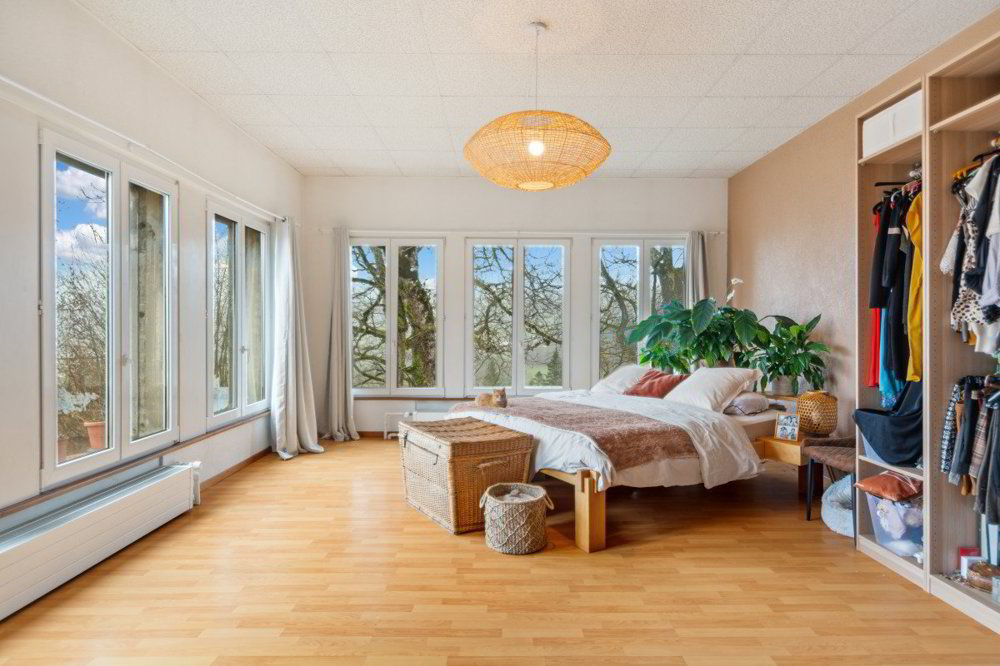 12.5 rooms House to buy in Les Brenets - image 1/13