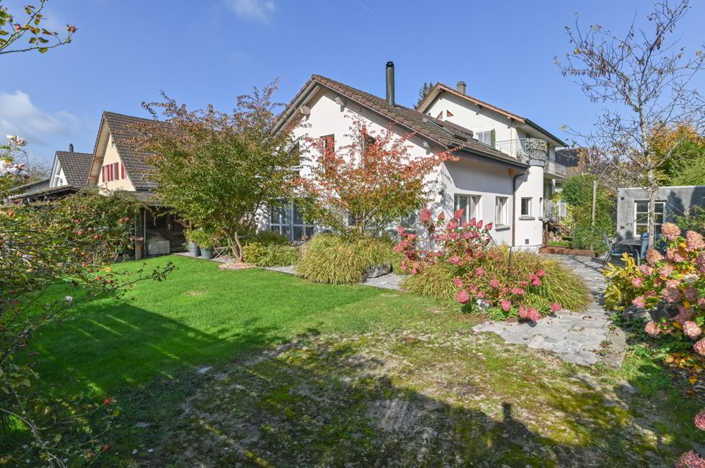 11 rooms House to buy in Gränichen - image 1/13
