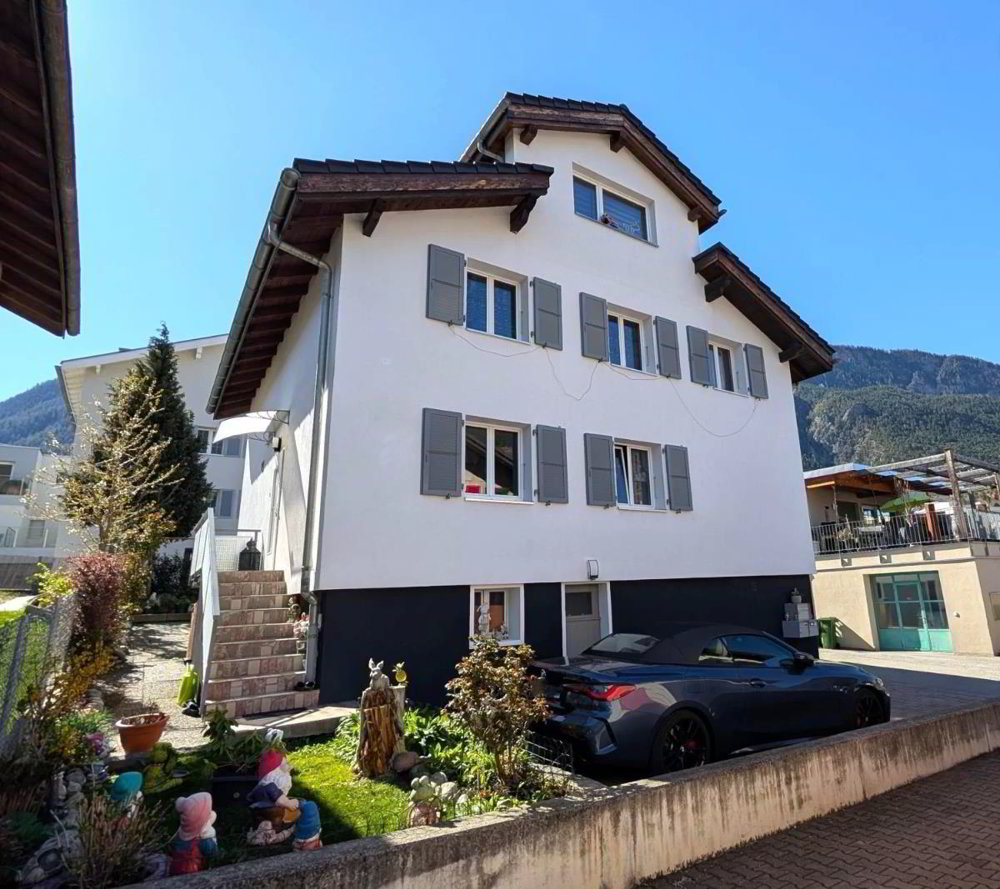 9 rooms House to buy in Glis - image 1/1