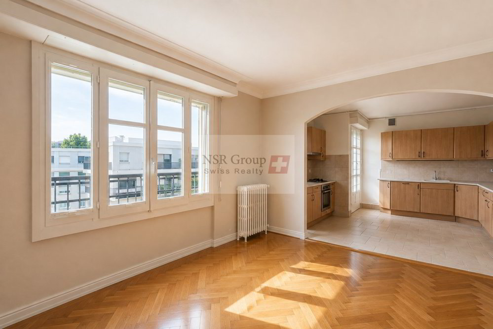 3 rooms Apartment to buy in Geneva - image 1/2