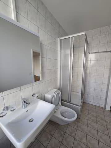3 rooms Apartment for rent in La Chaux-de-Fonds - image 1/7