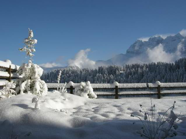 5.5 rooms Apartment to buy in Champoussin - image 1/13