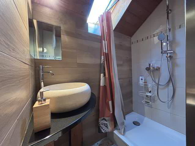 9 rooms House to buy in Gressy - image 1/13