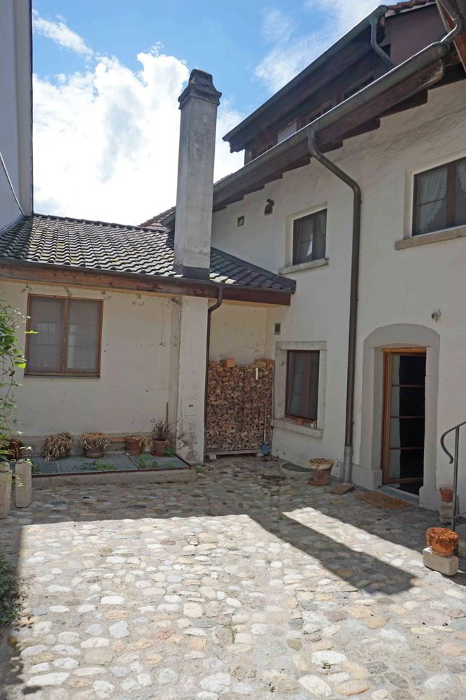 6 rooms House for rent in Maisprach - image 1/6