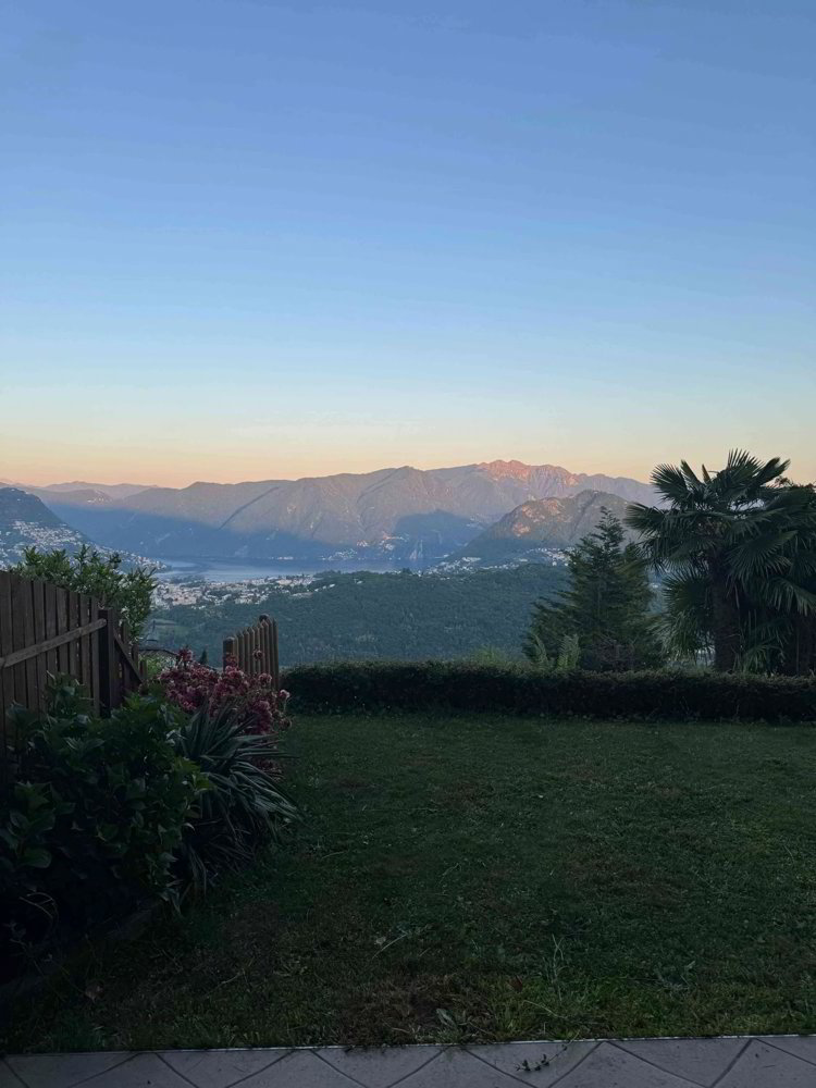 2.5 rooms Apartment to buy in Cademario - image 1/8