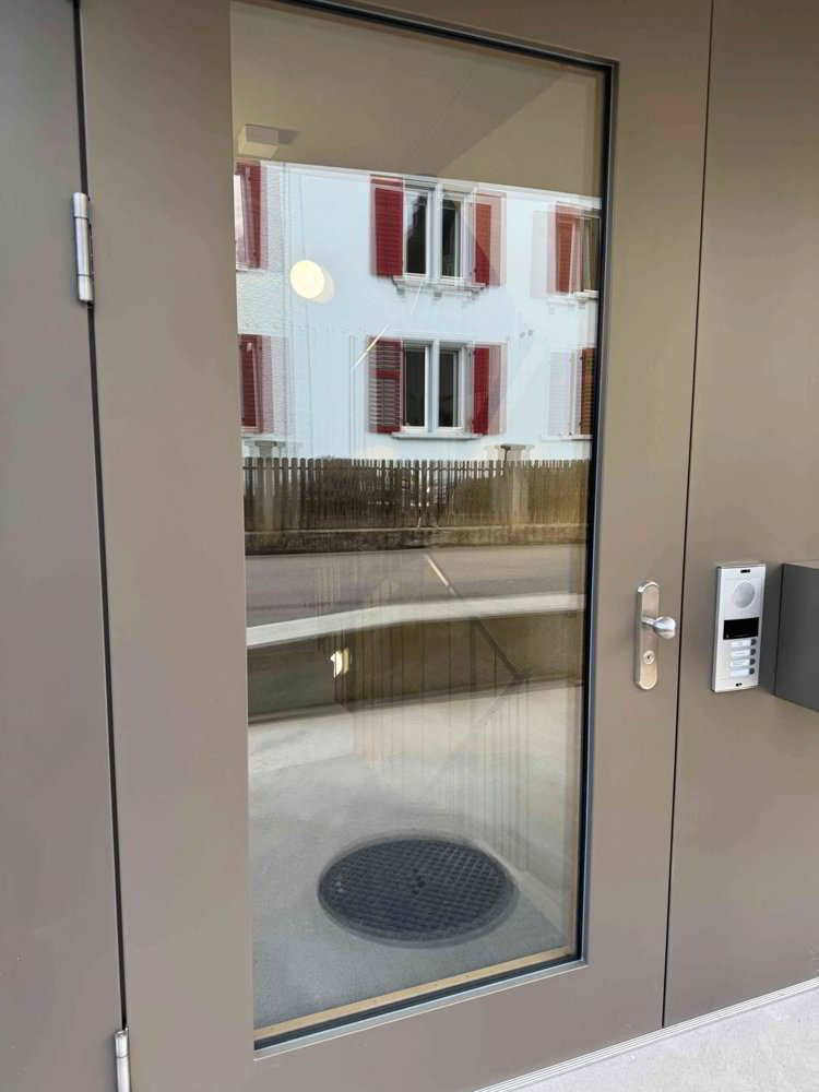 Moderne Gewerberaum mit separater WC - Ansicht 2