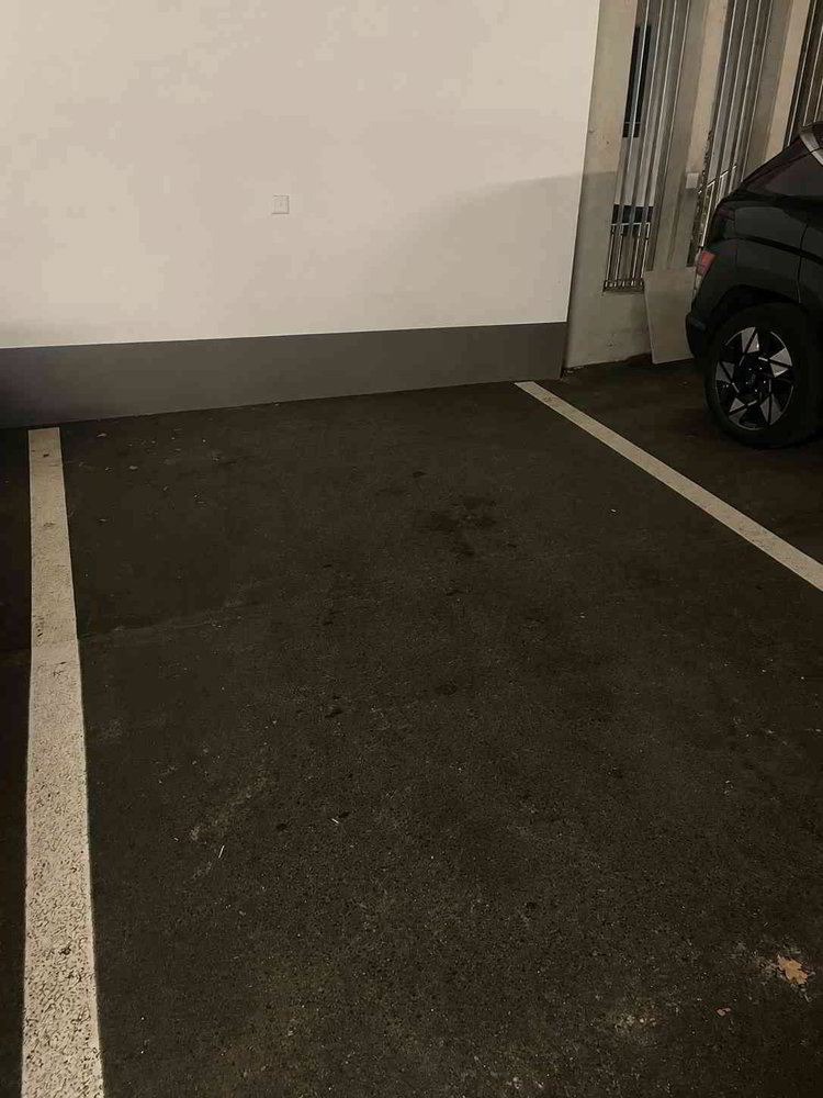 null Zimmer Parkplatz, Garage zu vermieten in Paudex - Bild 1/1