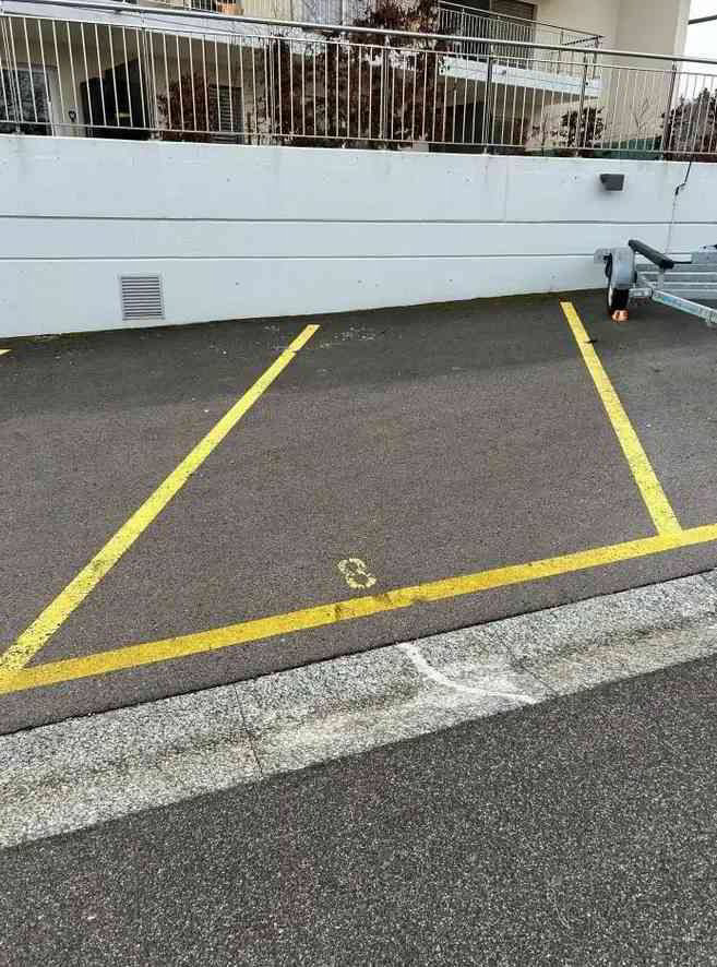 Parcheggio, garage di null locali in affitto a Thalwil - immagine 1/1