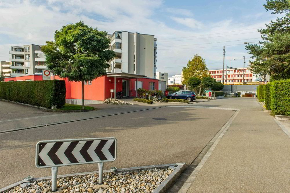 Parcheggio, garage di null locali in affitto a Schwerzenbach - immagine 1/9