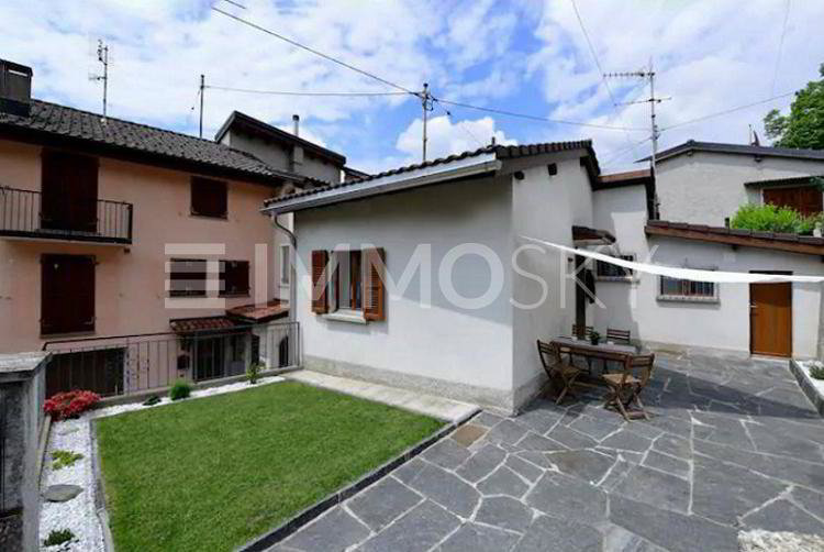 Haus – Piandera Paese
