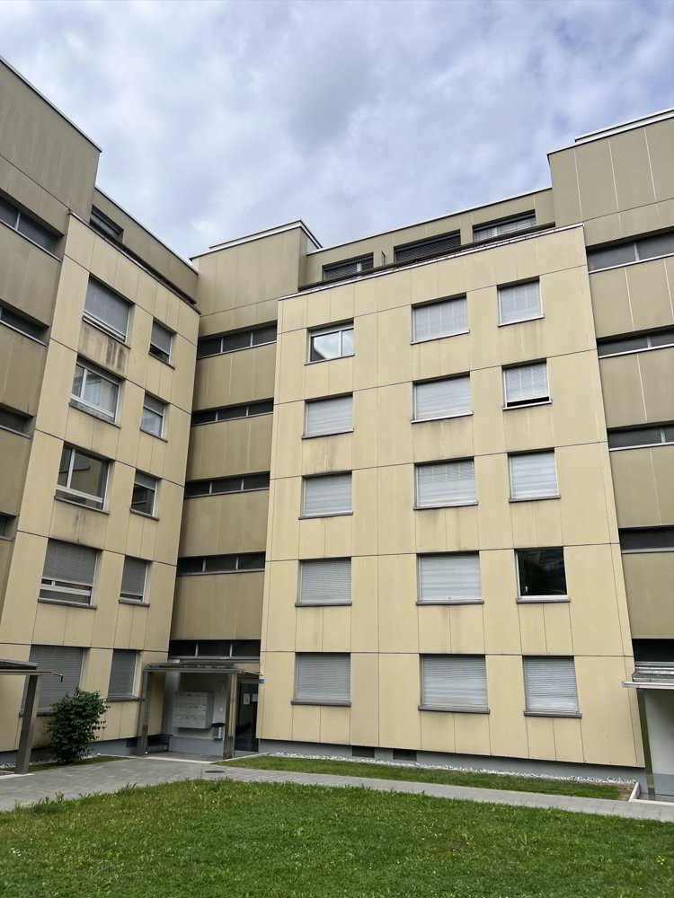Bureau & Commerce null pièces à louer à Fribourg - image 1/1