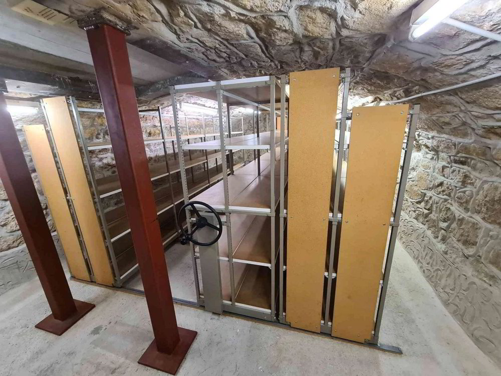 1 rooms Office & Commercial for rent in Balsthal - image 1/9