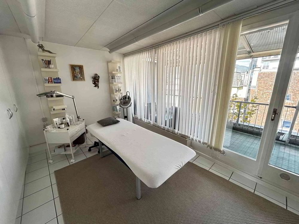Bureau & Commerce 3.5 pièces à louer à Bienne - image 1/11