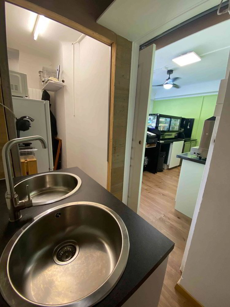 2 rooms Office & Commercial for rent in Lausanne - image 1/5