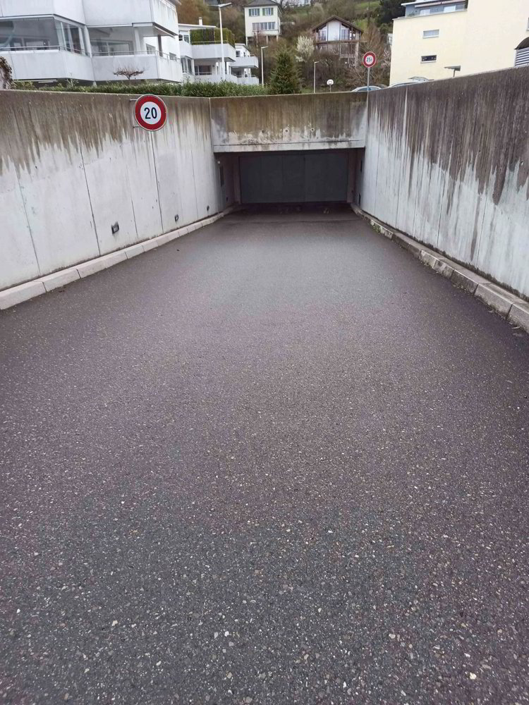Abgesperrter Parkplatz in sauberer Tiefgarage zu vermieten - Ansicht 2