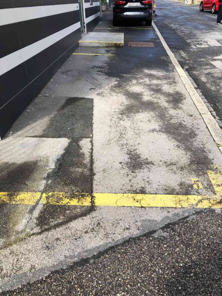Parking extérieur sous gare - Ansicht 2