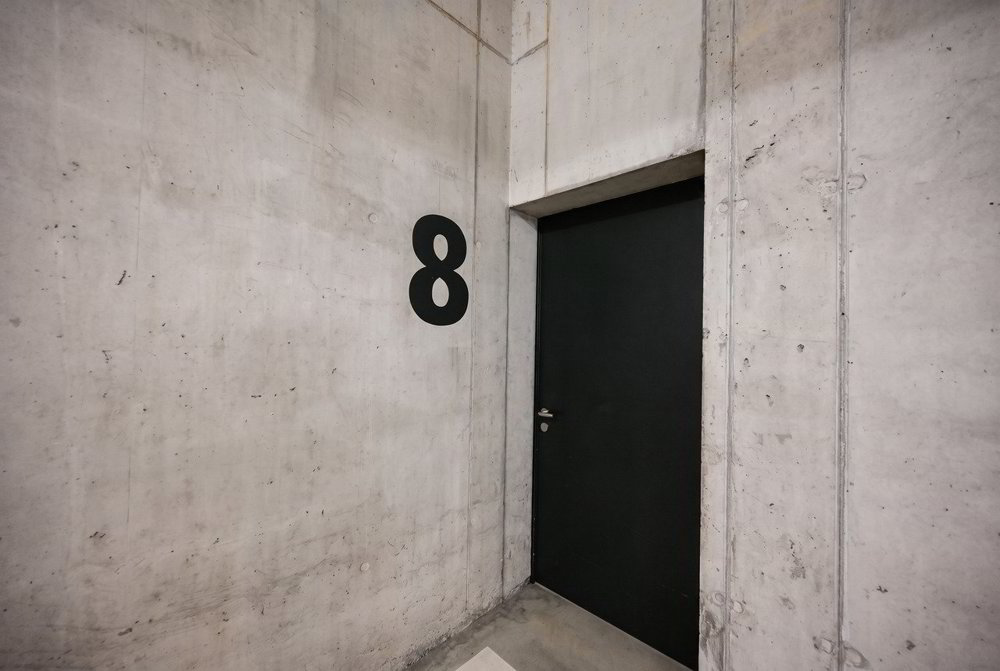 3 rooms Apartment to buy in Binningen - image 1/13