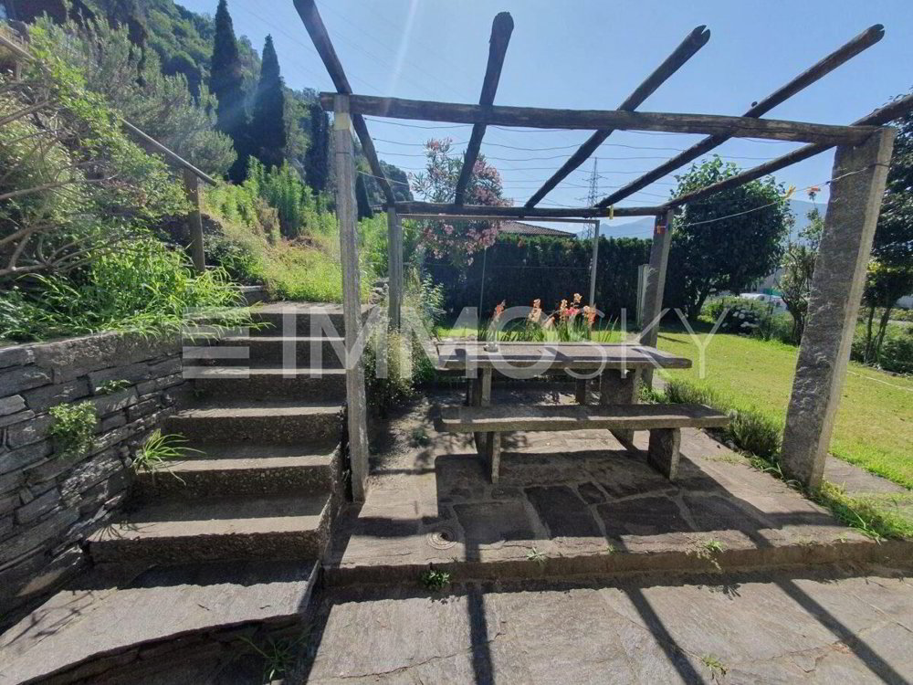 7.5 rooms Office & Commercial to buy in Riazzino - image 1/5