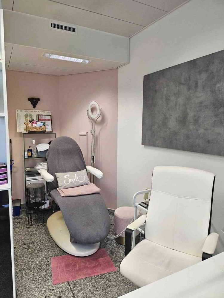 Untermiete - Platzmiete im Beautysalon in Adliswil - Ansicht 5